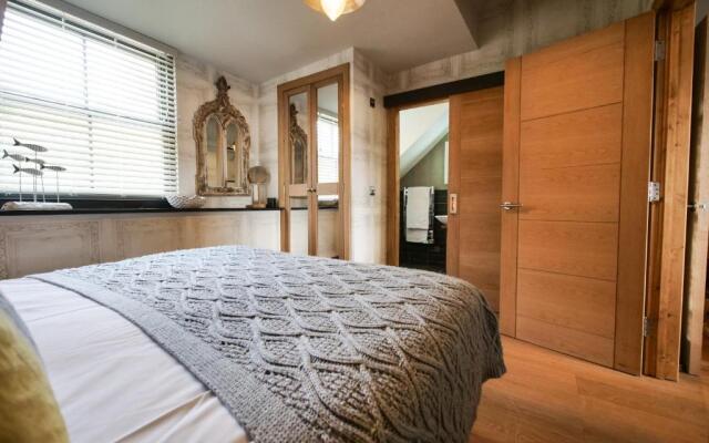 Padstow Escapes - Teyr Luxury Penthouse Apartment