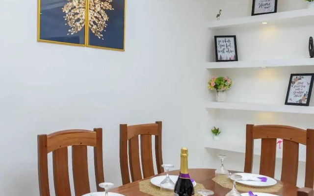 Lux Suites Kijani Beach Apartments
