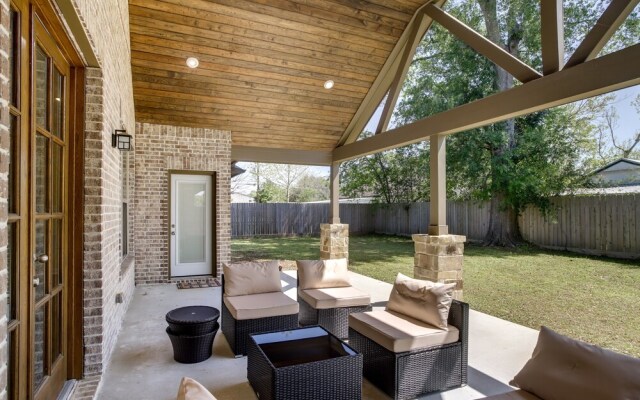 Chic Texas Abode w/ Patio & Fenced-in Yard!