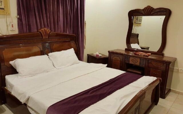 Thee Mar Hotel Apartments