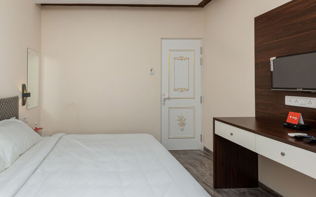 OYO 20021 Flagship Siruseri OMR