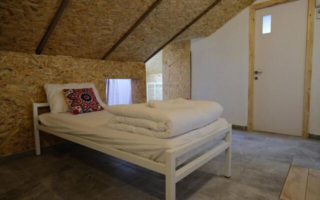 The White Hill Guest House - Hostel