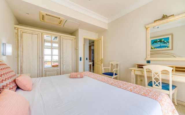 Holiday Club Playa Amadores