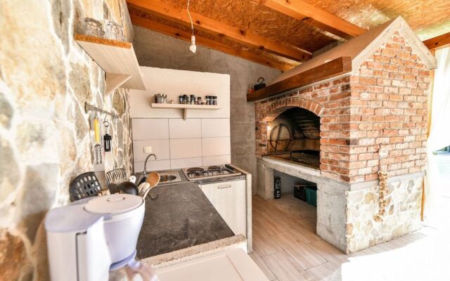 Villa Medun- private pool, bbq, parking, airconditioning