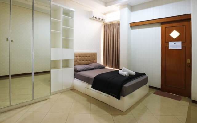 Maharani Guesthouse Tebet Syariah - Hostel