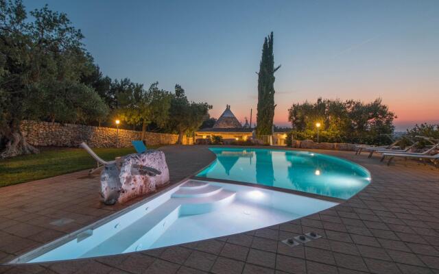 TD Trulli di Bouganville w Large Amazing Pool