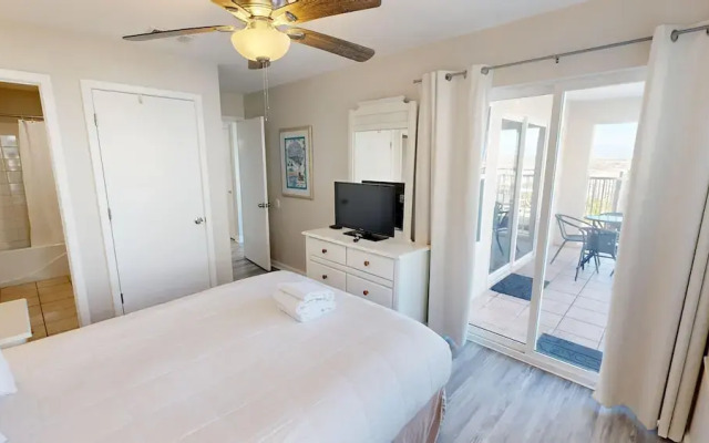 Poolside S 101 2 Bedroom Condo by RedAwning