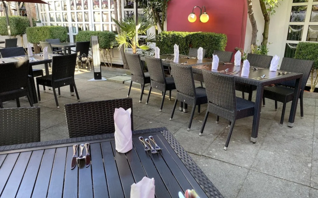 Eden Hotel