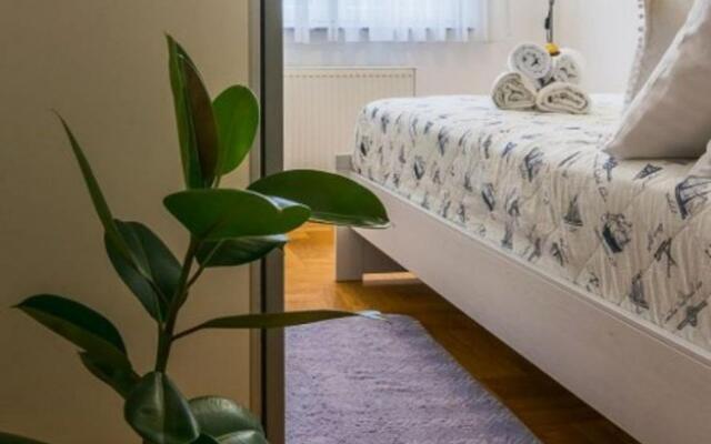 Meri Jarun - near lake - A1(2+2)