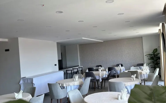 Monera Hotel & Spa