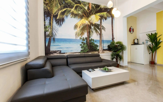 The Sea Apartments Tel Aviv by different locations