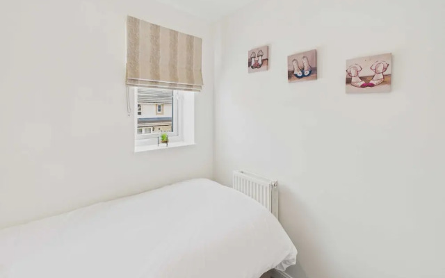 Host Stay Orient House