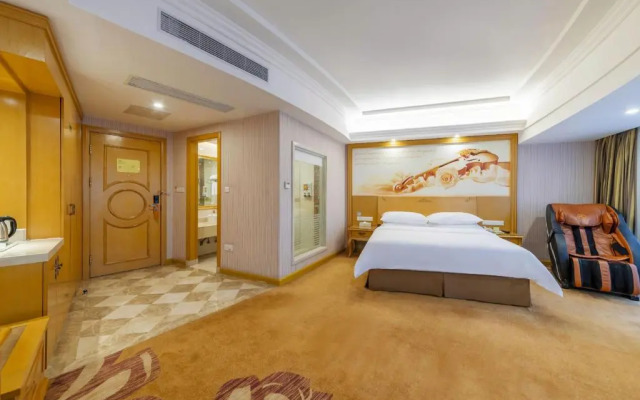 Vienna Hotel Dongguan Shatian Humen Port