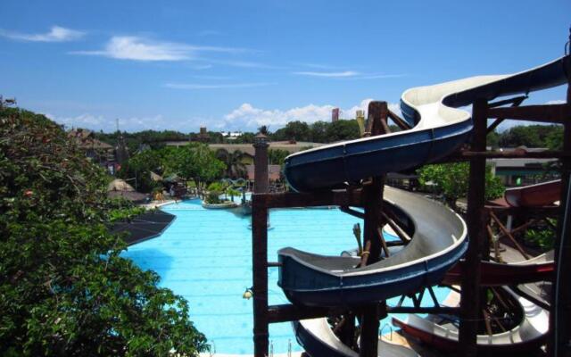 Caribbean Waterpark & Resotel