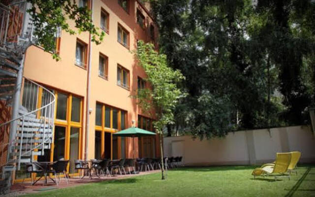 Hotel 26