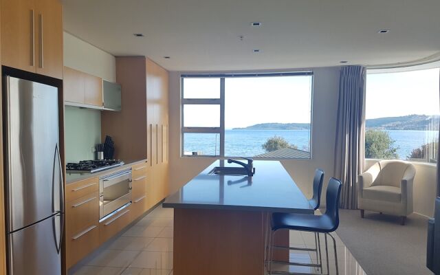 Waimahana Apartment 8
