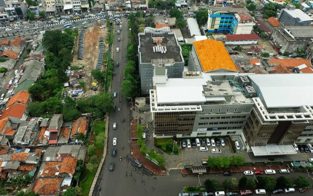 1 BR Thamrin Residence City View By Travelio