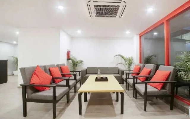 OYO Townhouse 203, Sector 57