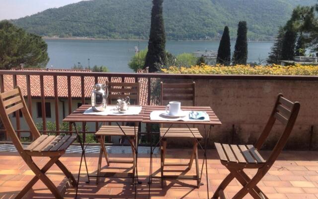 Terrazza sul lago di Iseo