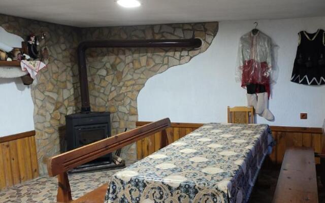 Guest House Proynovi
