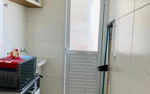 Lindo apto com piscina em Praia Grande