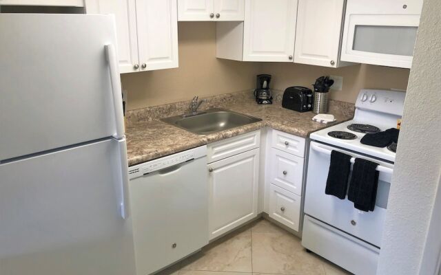 Park Suites At 103 Free Golf
