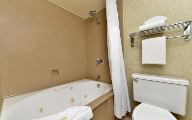 Holiday Inn Rancho Cordova by IHG