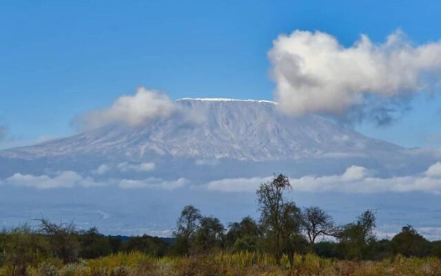 Kimana Amboseli Camp