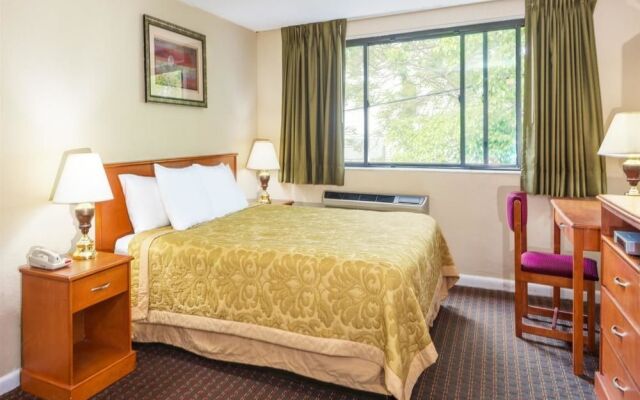 Super 8 Watertown/Cambridge/Boston Area