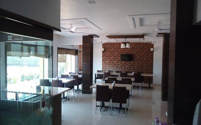 Hotel Anand