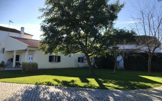 House With one Bedroom in Alcanhões, With Pool Access, Enclosed Garden