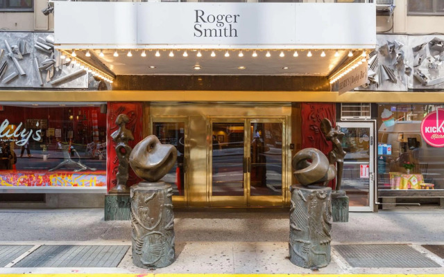 Roger Smith Hotel