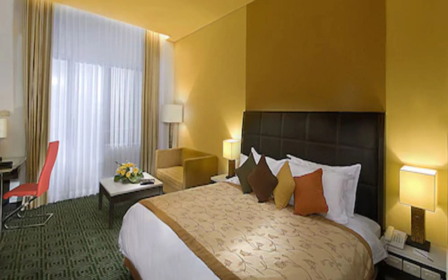 Golden Flower Hotel Bandung – Guest Rooms – Bandung