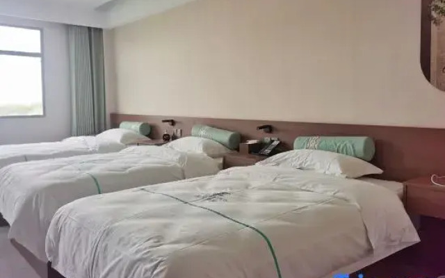 YiHe E-sports Chain Hotel (Nanchang Bayi Square People's Park Branch)