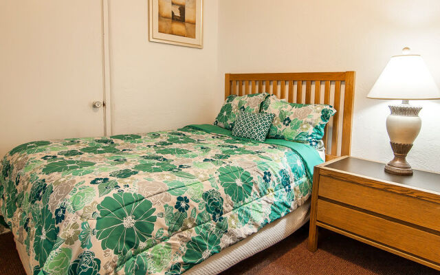 Rodeway Inn & Suites