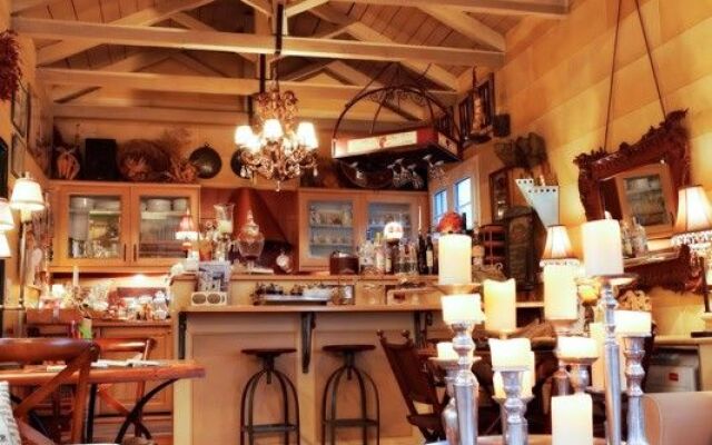 Anerada inn Luxury Suites & Villa - Pet Friendly