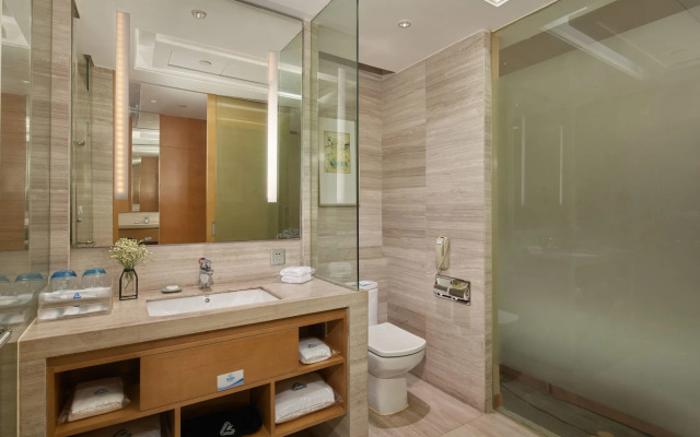 Grandskylight Hotel