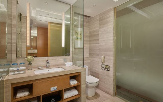 Grandskylight Hotel