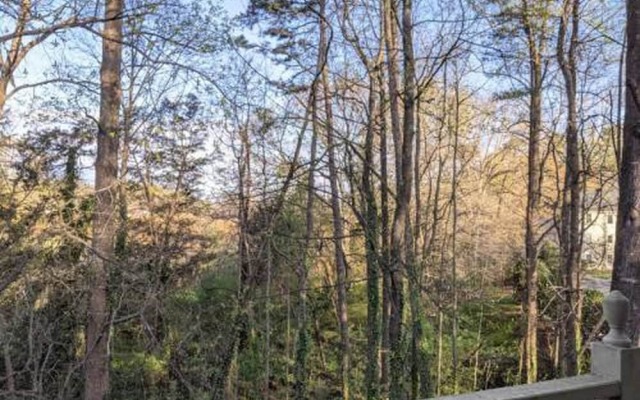 Cute Condo Near Cone Health