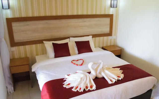 Starling Bird Resort
