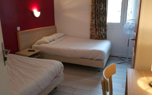 Hotel CORONA Lourdes