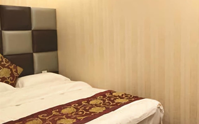 Super 8 Hotel (Shanghai Huyi Highway Shanghai University)