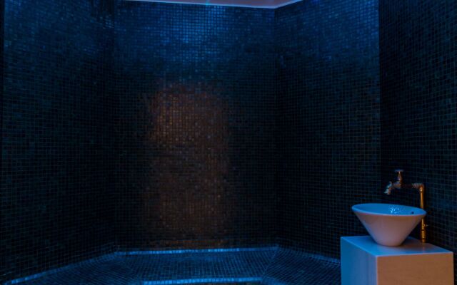Alexakis Hotel & Spa