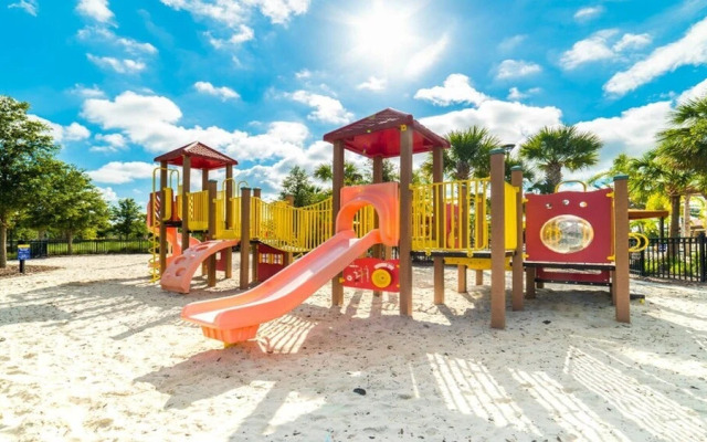 Solterra Townhome With Pool 4651