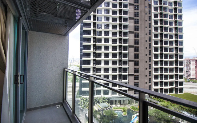 Summer Suites Kenneth