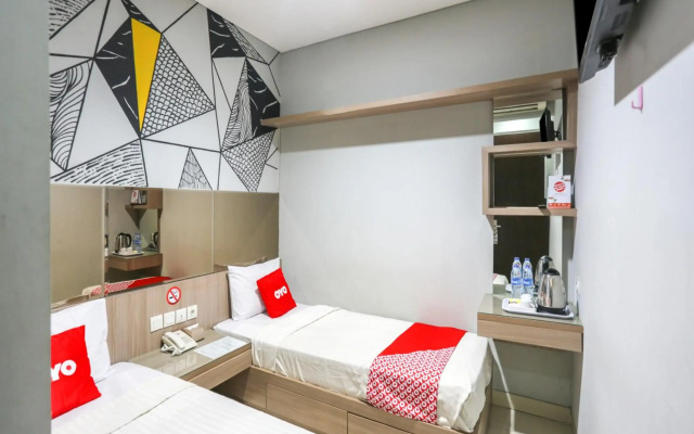 Super OYO Capital O 90056 Wisma Kebon Kacang 9