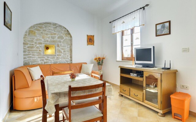 Stunning Apartment in Rakalj With 1 Bedrooms and Wifi