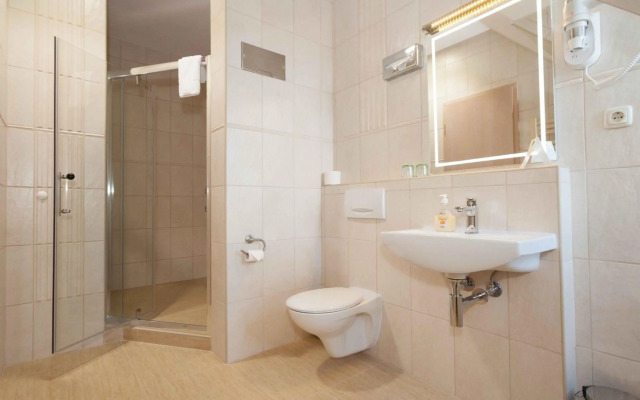 Hotel 3 Linden