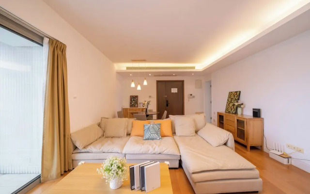 Tyms Elegant 3BR 2BA Apt Near Malls