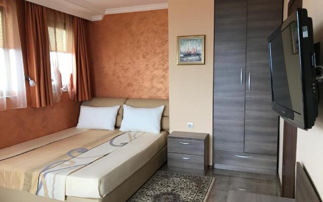 Family Hotel Radiana